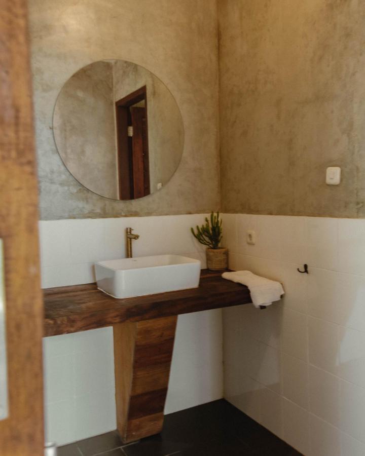 Lmbk Surf House Hotell Kuta  Exteriör bild